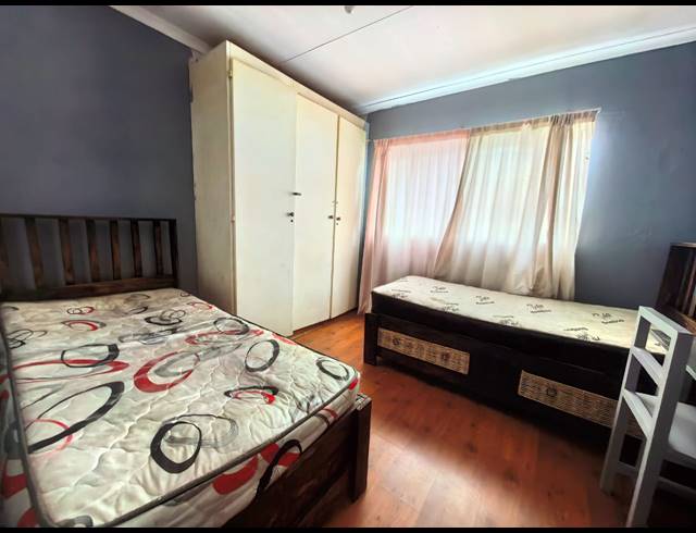 5 BEDROOM HOUSE FOR SALE IN SASOLBURG EXT 1